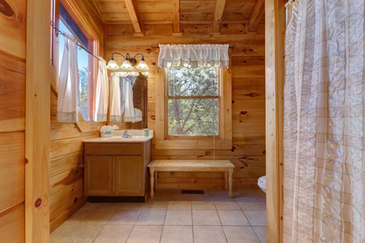 Vila Peaceful Setting Cabin Pigeon Forge Exteriér fotografie